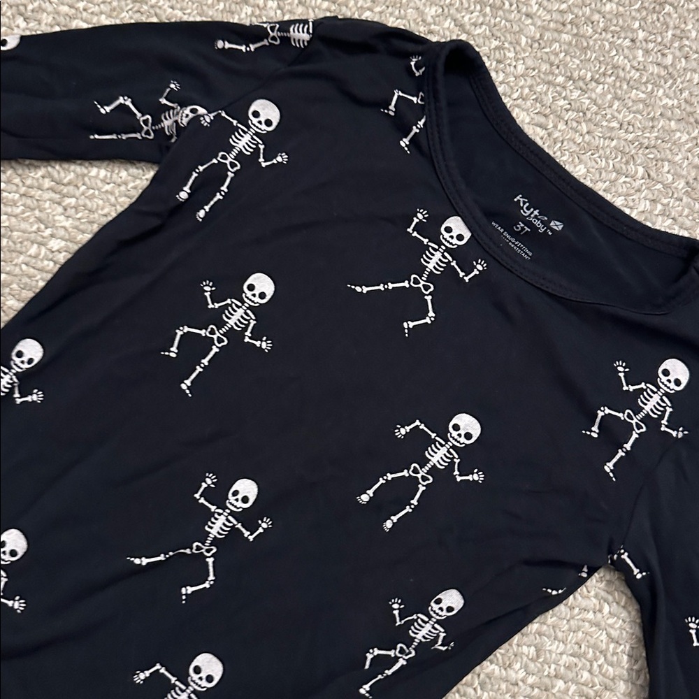 Kyte Baby Black Skeleton Pajamas, 3T, Long Sleeve Pants Set, Halloween 2025 - Picture 4 of 5
